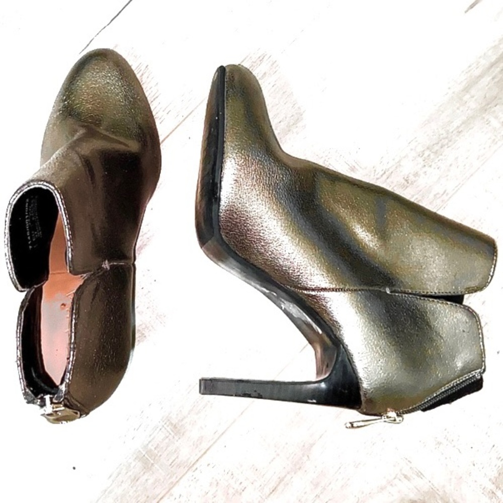 ZARA Metallic Pewter Ankle Trafaluc Booties Size 9